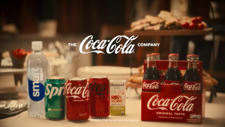 Comercial com Coca-Cola, Sprite, Smart Water e o suco Honest Kids