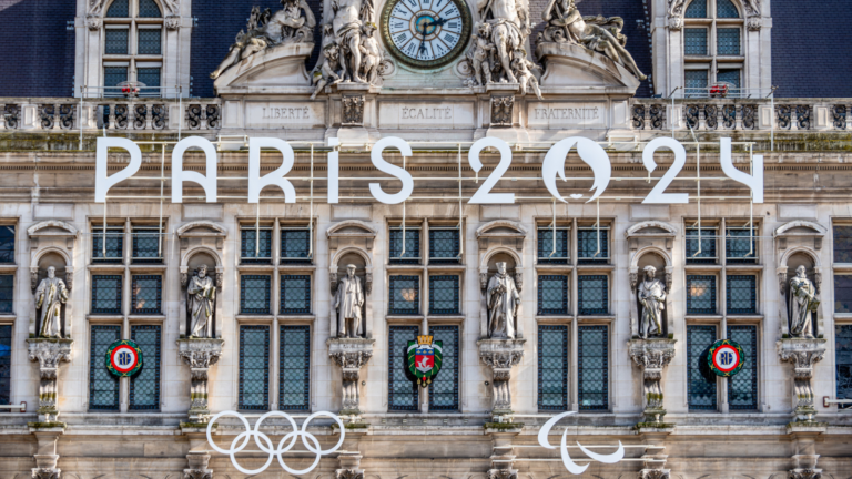 imagem da fachada de um prédio das olimpíadas de paris 2024